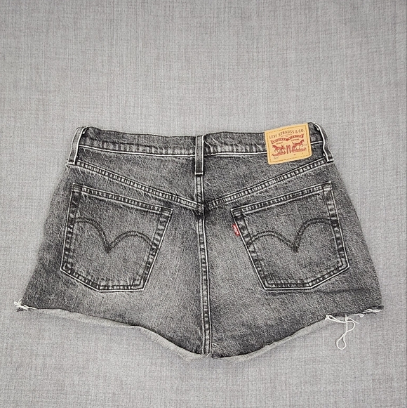 Levi's 501 Black Cut Off Denim Jean Shorts. 31. 100% Cotton. - Picture 3 of 9